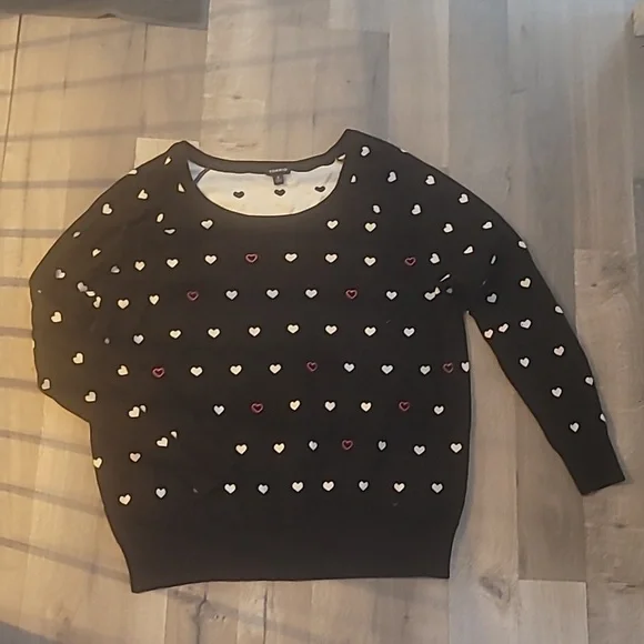 Torrid Heart Print Intarsia Lightweight Sweater Size 2 (2x) - Picture 4 of 5